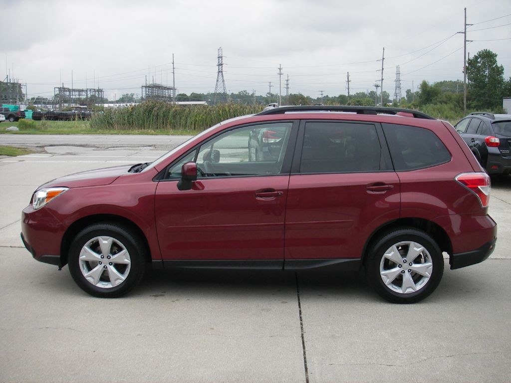 2016 Subaru Forester Image 10