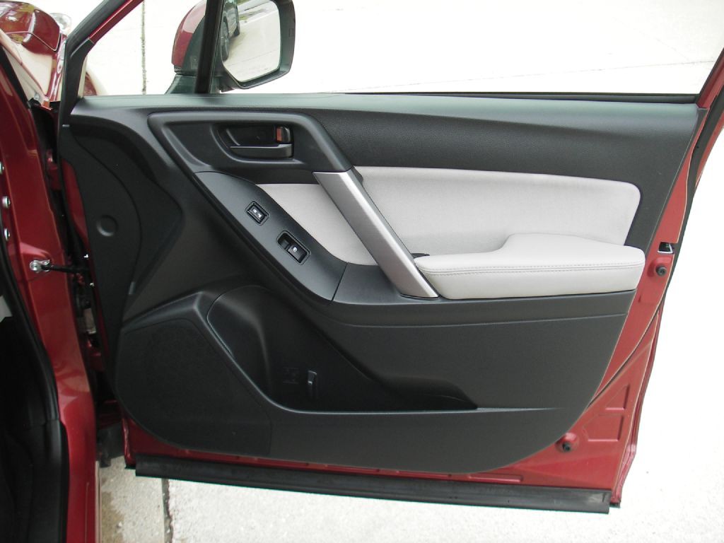 2016 Subaru Forester Image 34