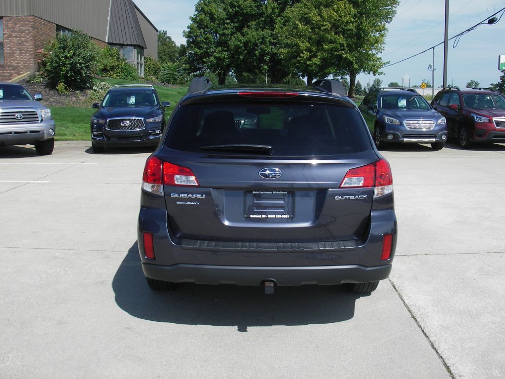 2012 Subaru Outback Image 7