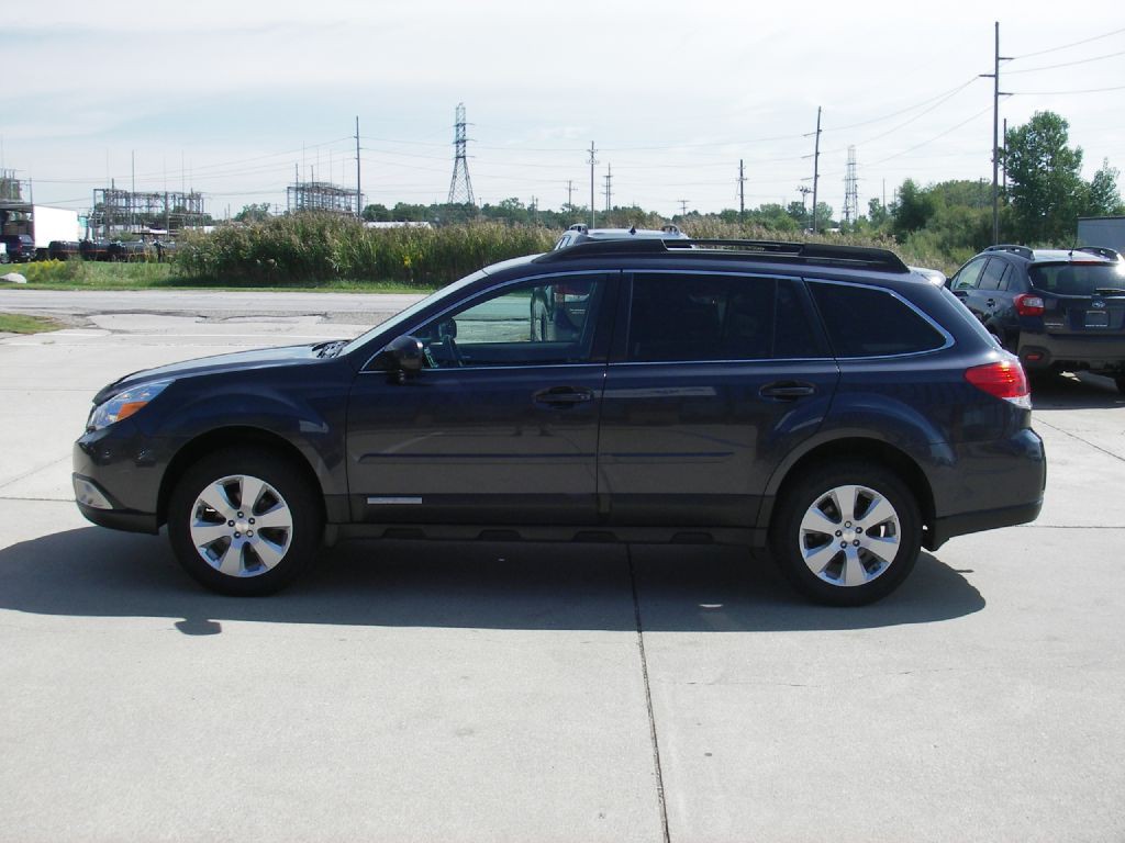 2012 Subaru Outback Image 10