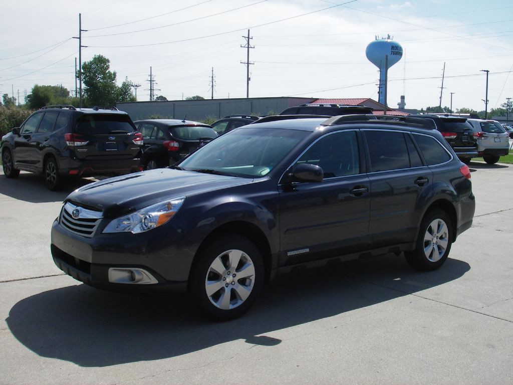 2012 Subaru Outback Image 11