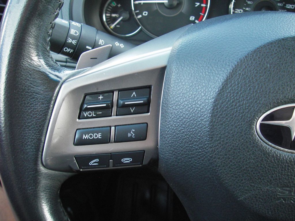 2012 Subaru Outback Image 17