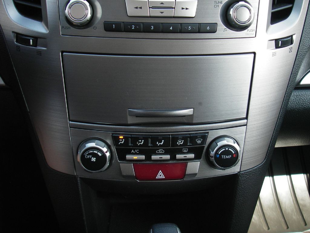 2012 Subaru Outback Image 21