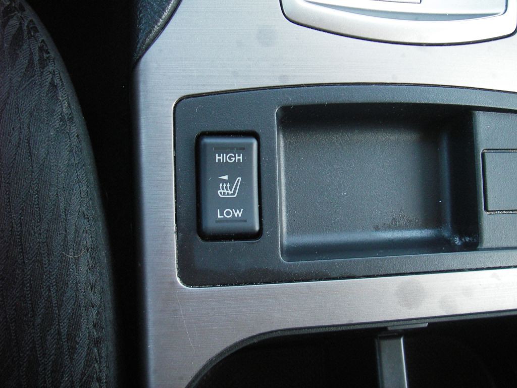 2012 Subaru Outback Image 23