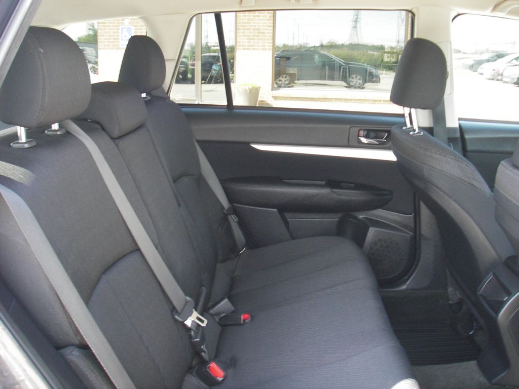 2012 Subaru Outback Image 29