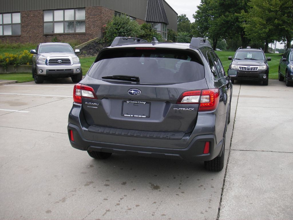 2018 Subaru Outback Image 6
