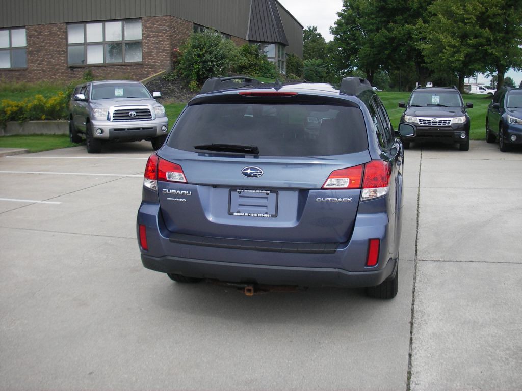 2014 Subaru Outback Image 6