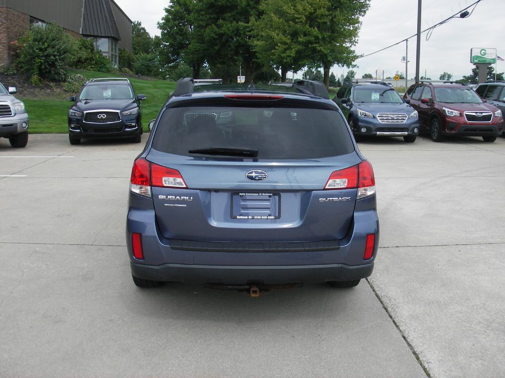 2014 Subaru Outback Image 7