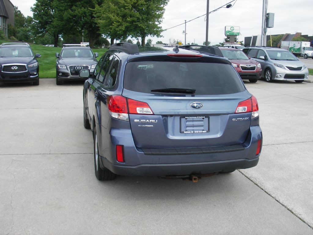 2014 Subaru Outback Image 8