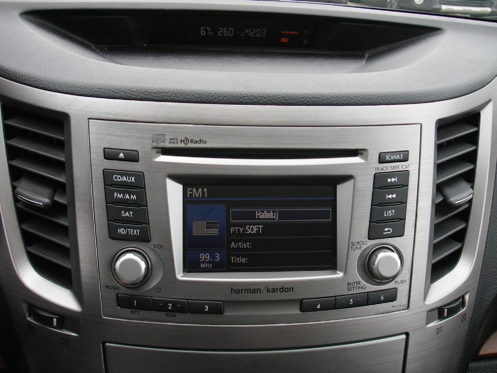 2014 Subaru Outback Image 21