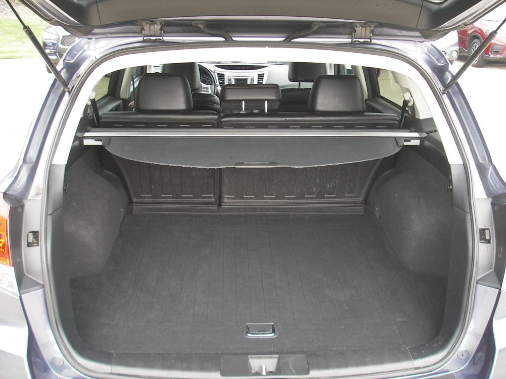 2014 Subaru Outback Image 28