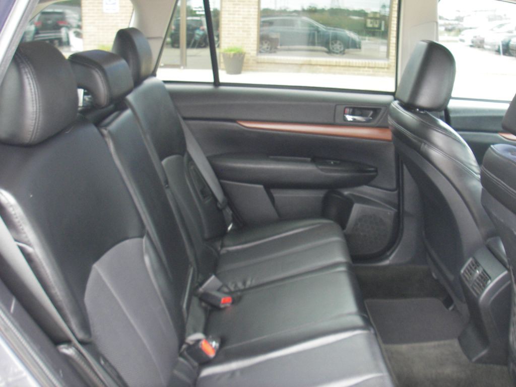2014 Subaru Outback Image 30