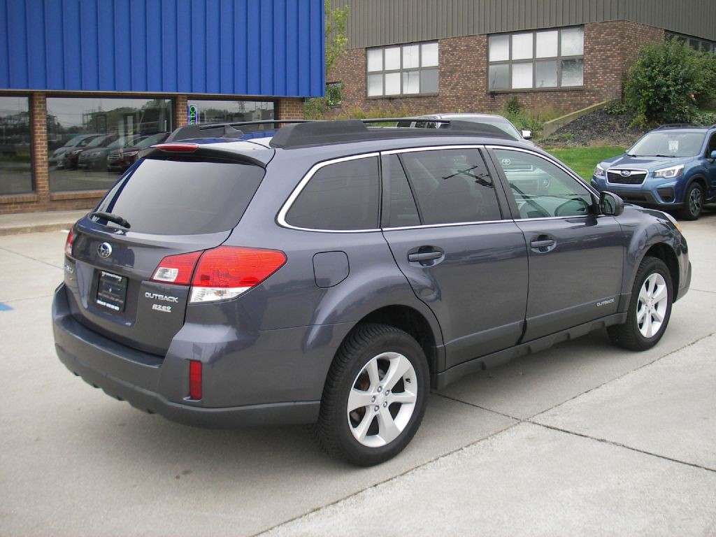 2014 Subaru Outback Image 5