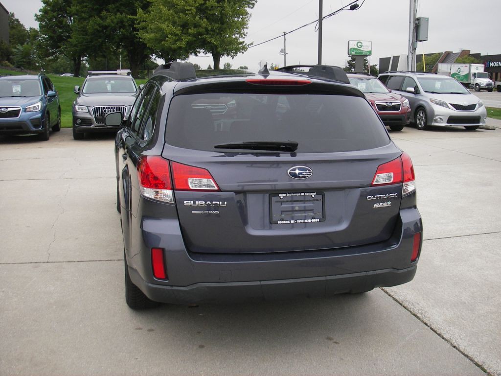 2014 Subaru Outback Image 8