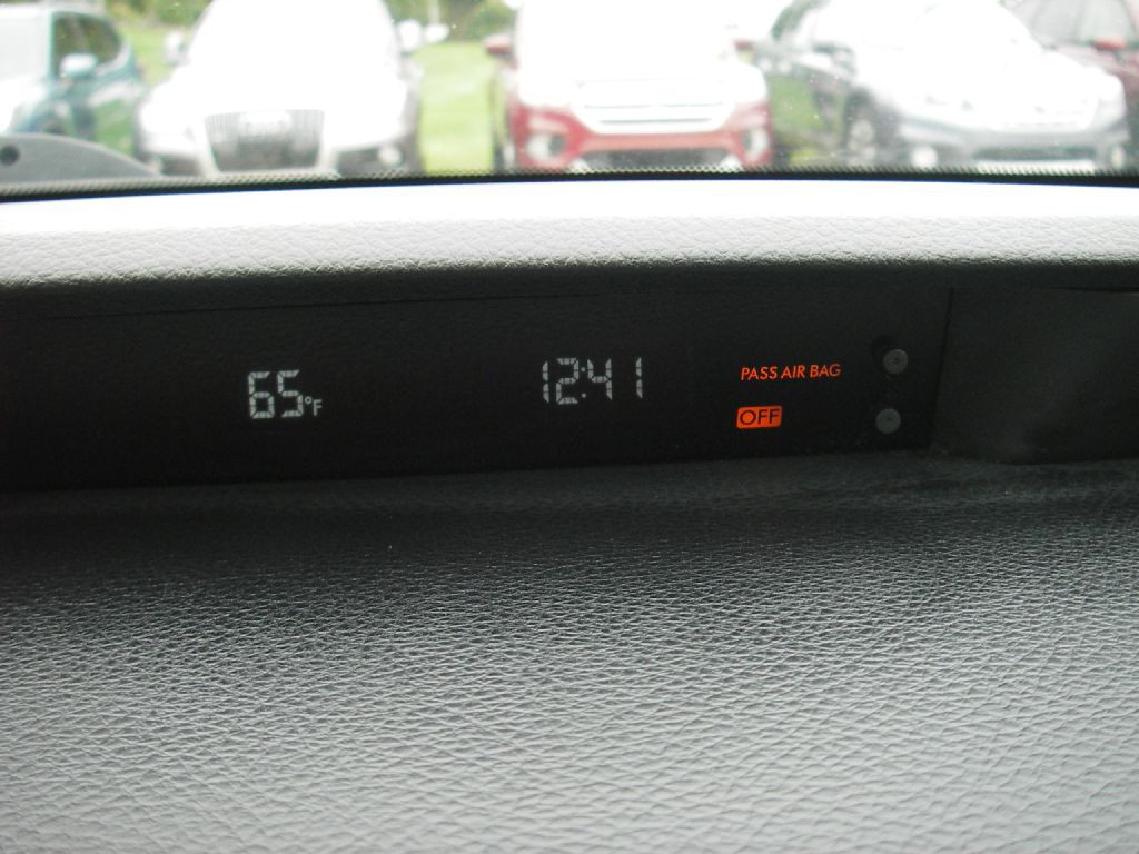2014 Subaru Outback Image 19