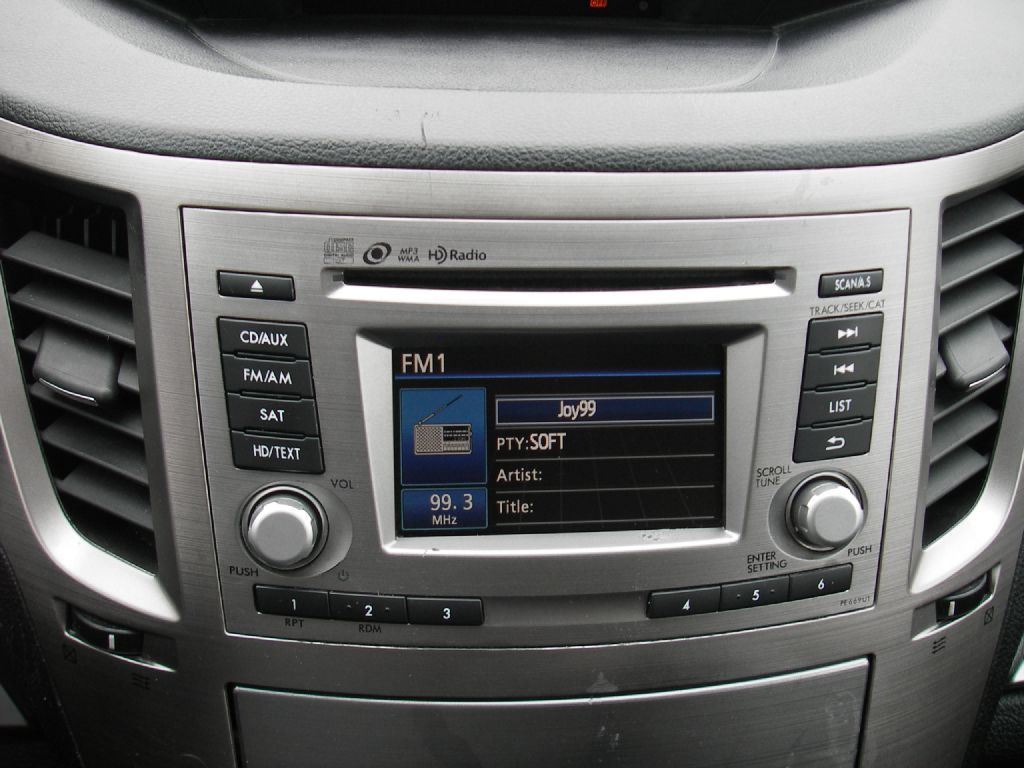 2014 Subaru Outback Image 20