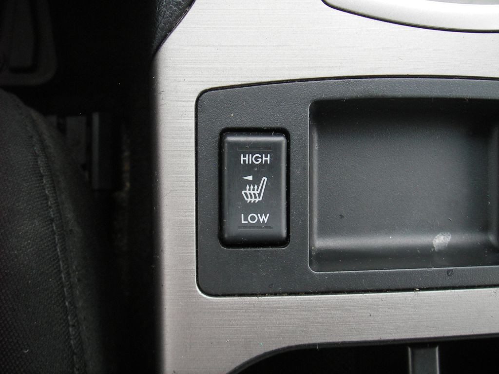 2014 Subaru Outback Image 23