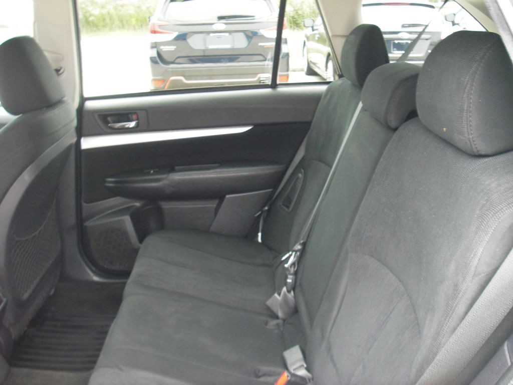 2014 Subaru Outback Image 26