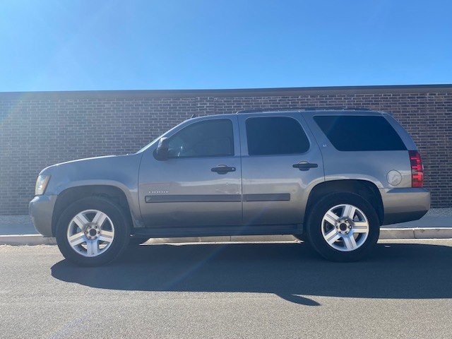 2008 Chevrolet Tahoe Image 2