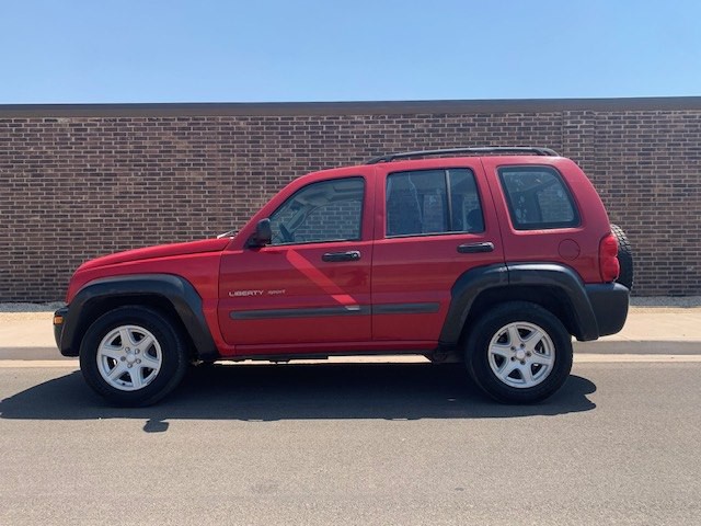 2003 Jeep Liberty Image 2
