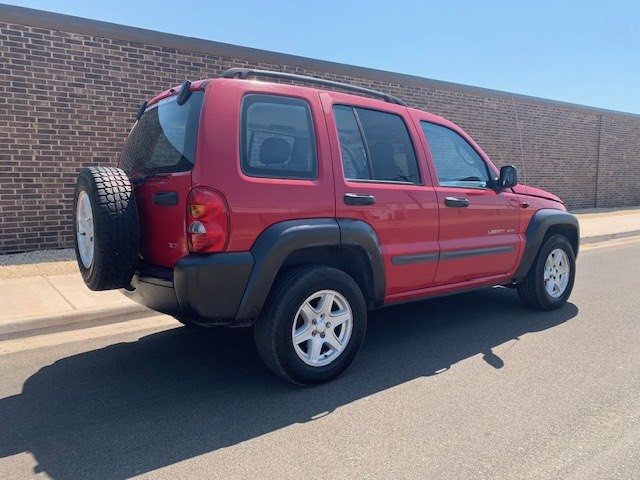 2003 Jeep Liberty Image 6