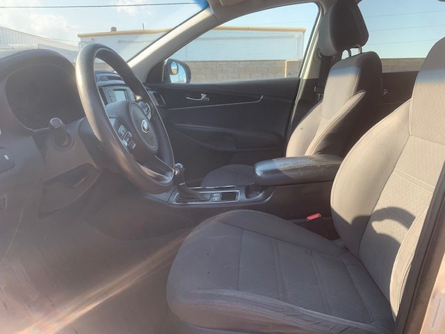 2016 Kia Sorento Image 7