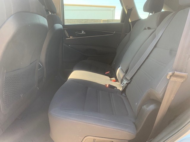 2016 Kia Sorento Image 8