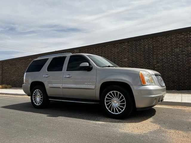 2008 GMC Yukon Image 4