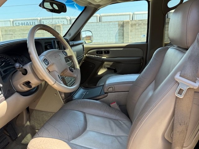 2004 GMC Yukon Image 7