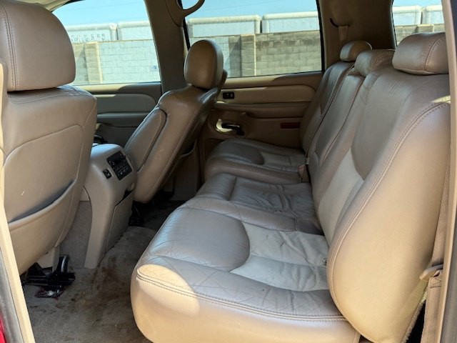 2004 GMC Yukon Image 8