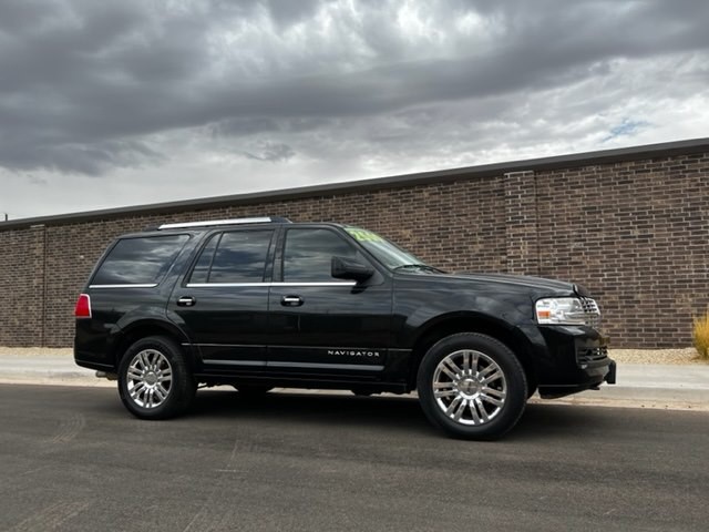 2010 Lincoln Navigator Image 4
