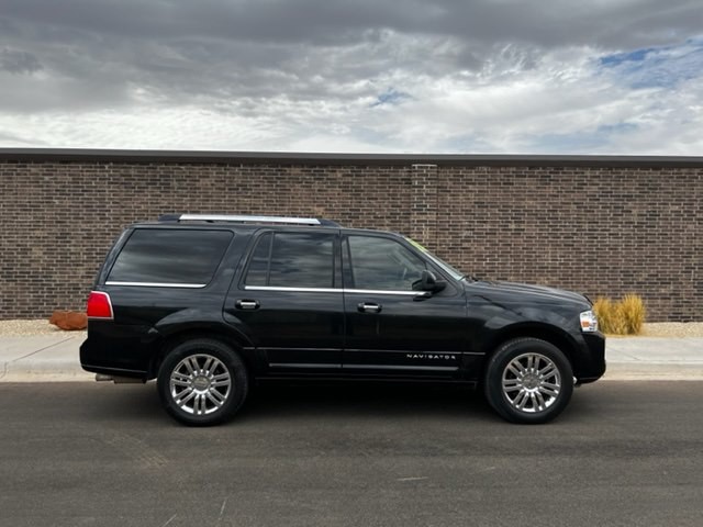 2010 Lincoln Navigator Image 5