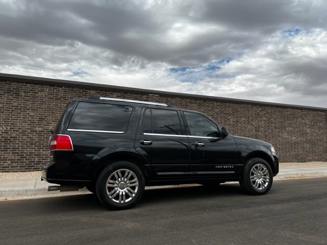 2010 Lincoln Navigator Image 6