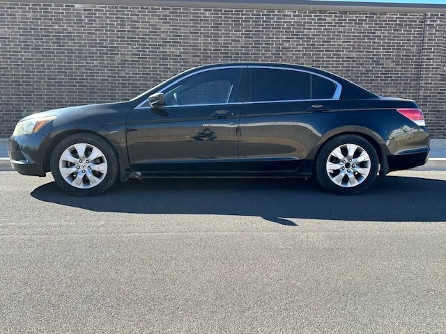 2010 Honda Accord Image 2