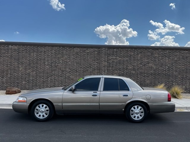 2003 Mercury Grand Marquis Image 2