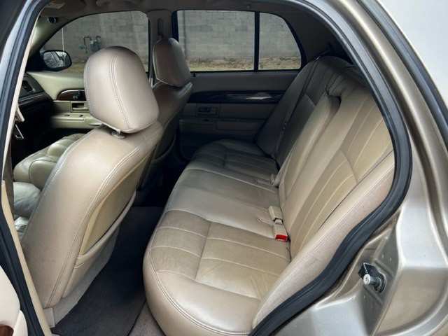2003 Mercury Grand Marquis Image 8