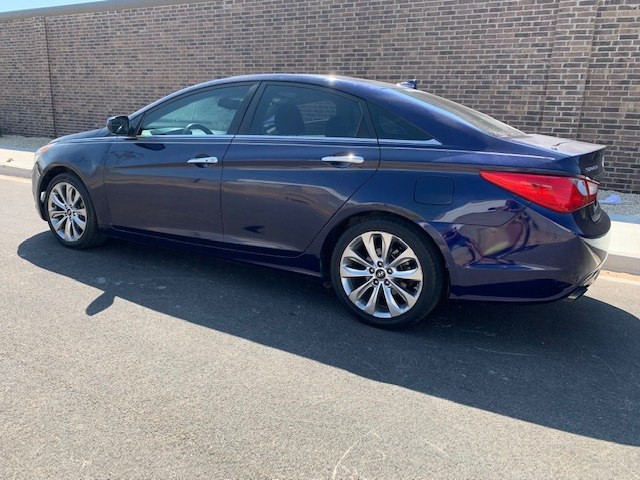 2012 Hyundai Sonata Image 3