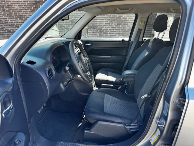 2017 Jeep Patriot Image 7