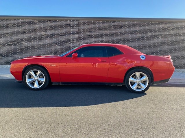 2015 Dodge Challenger Image 2