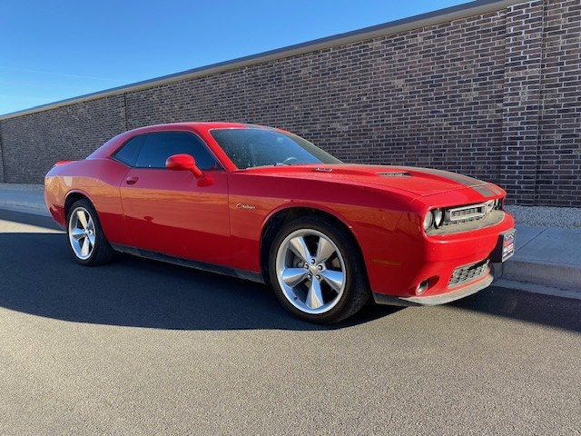 2015 Dodge Challenger Image 4