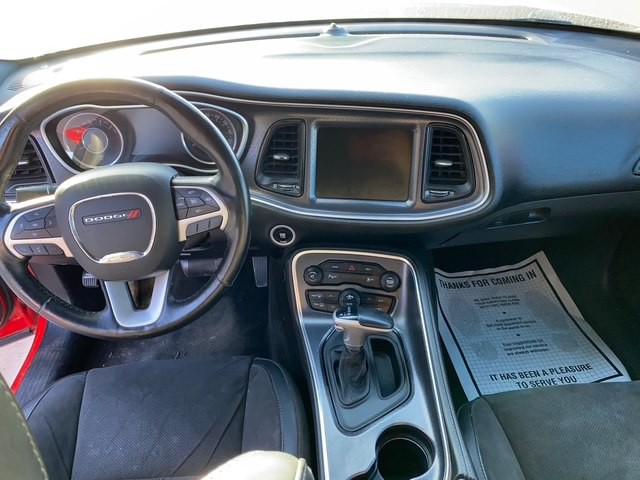 2015 Dodge Challenger Image 9