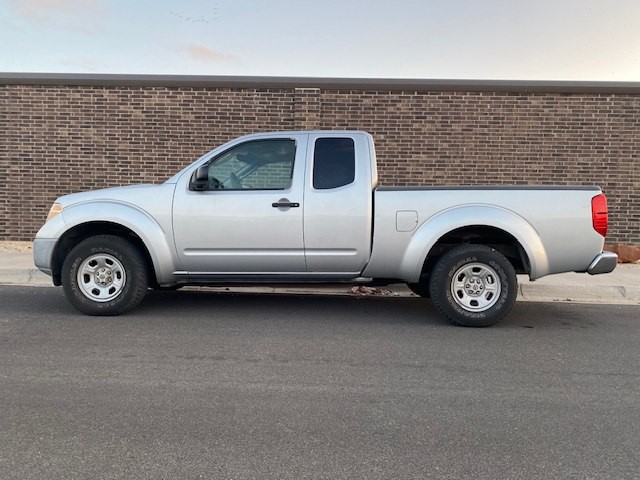 2006 Nissan Frontier Image 2
