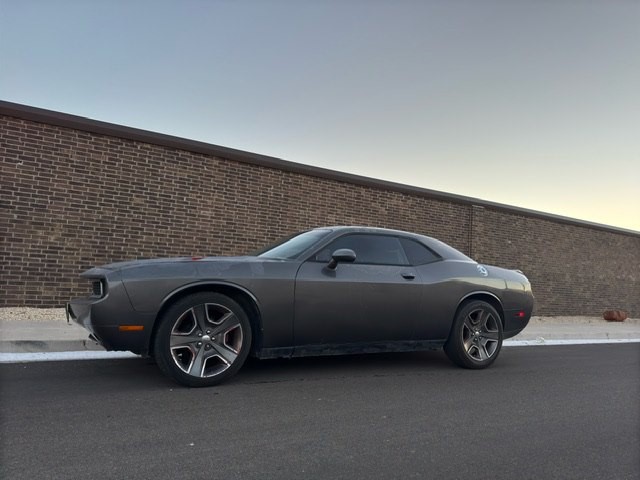 2014 Dodge Challenger Image 1