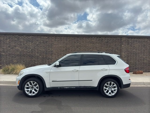 2013 BMW X5 Image 2
