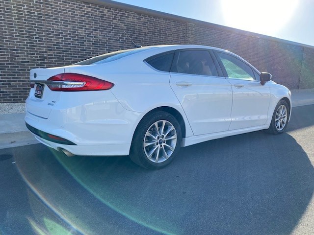 2017 Ford Fusion Image 6
