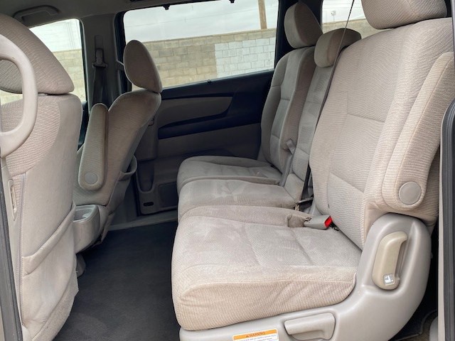 2012 Honda Odyssey Image 8
