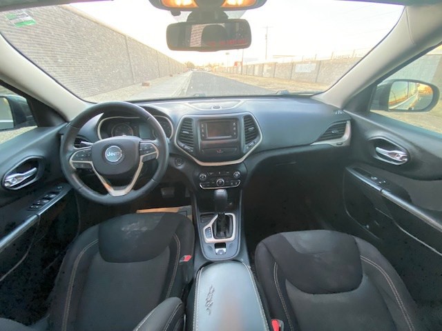 2016 Jeep Cherokee Image 9