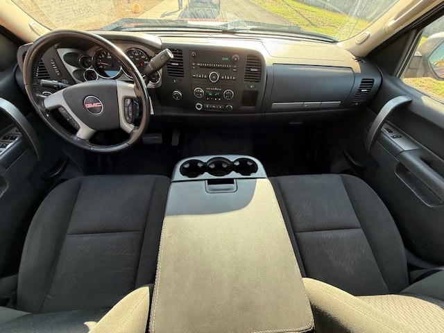 2011 GMC Sierra Image 8