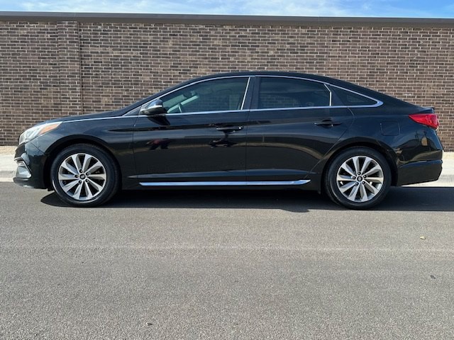 2016 Hyundai Sonata Image 2