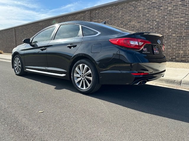 2016 Hyundai Sonata Image 3
